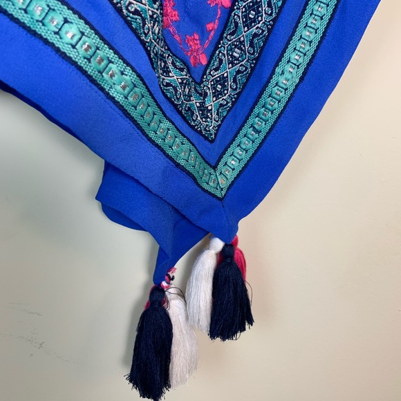 ✨NWOT✨ Tribal Batwing Blouse - Picture 5 of 6